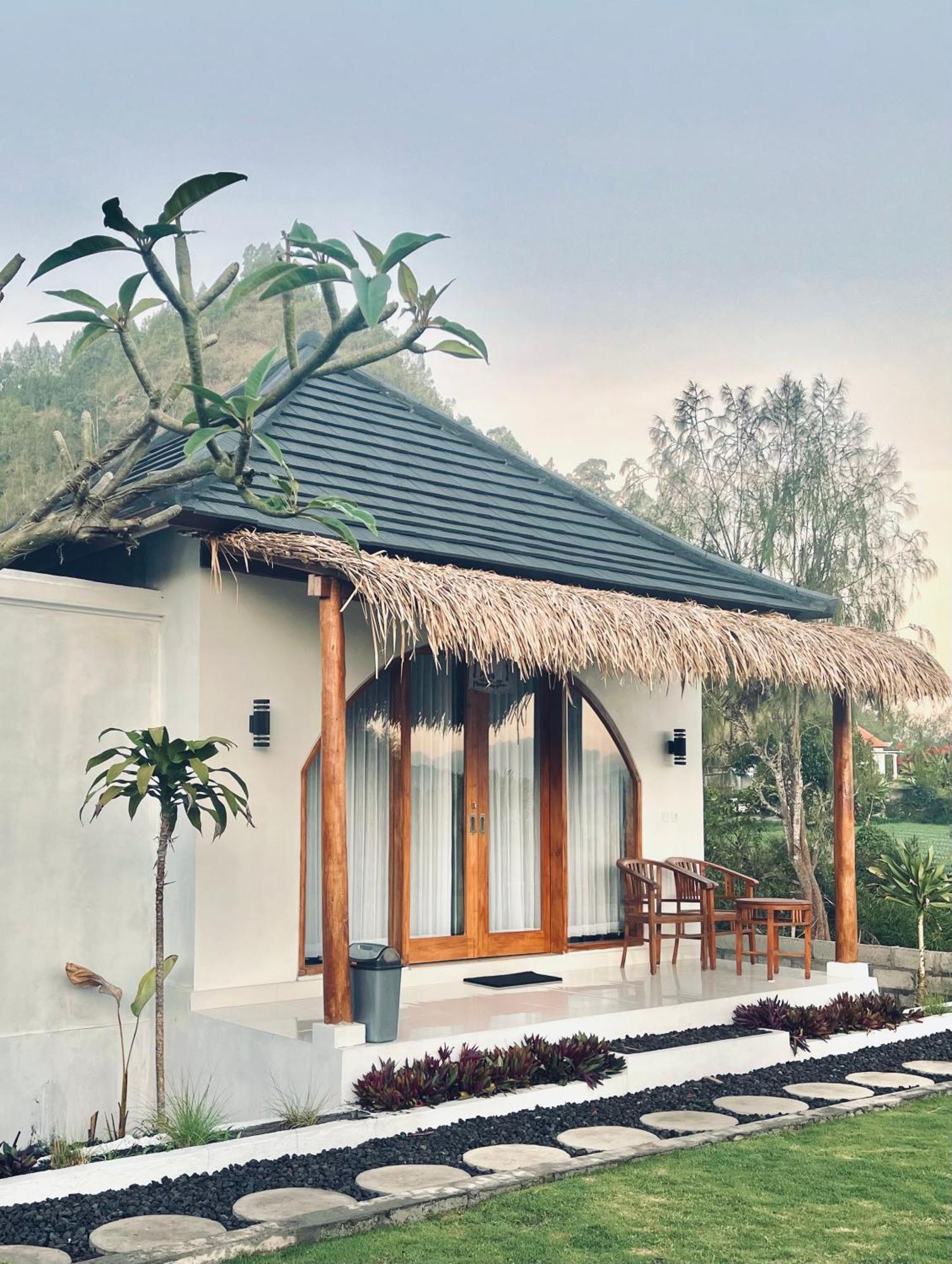 Hillside Bali Bed & Breakfast Kubupenlokan Exterior photo